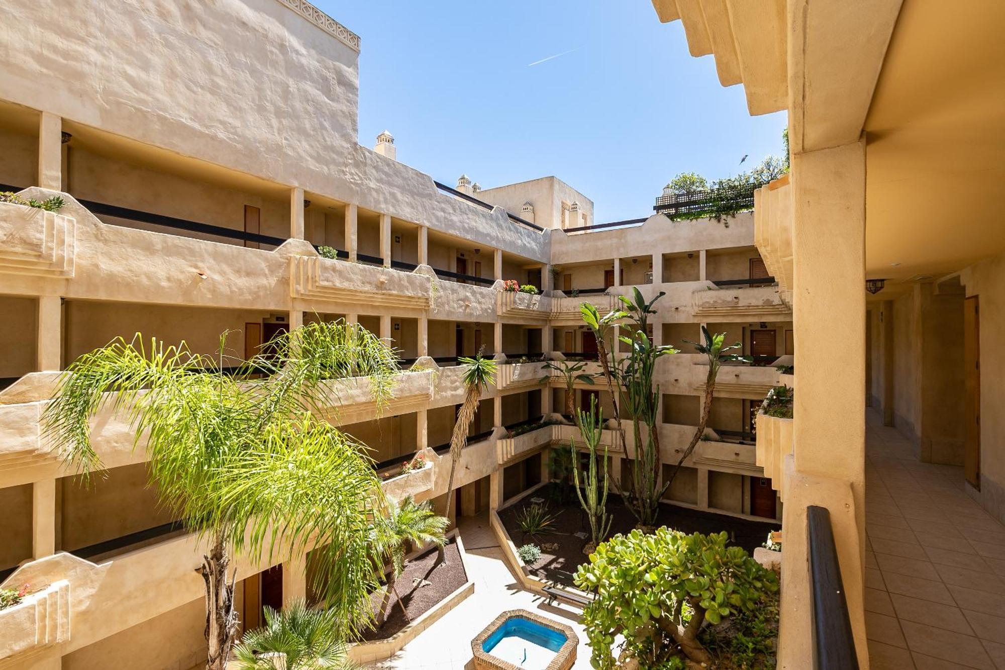 Jardines de Isla Canela, planta baja. Exterior foto