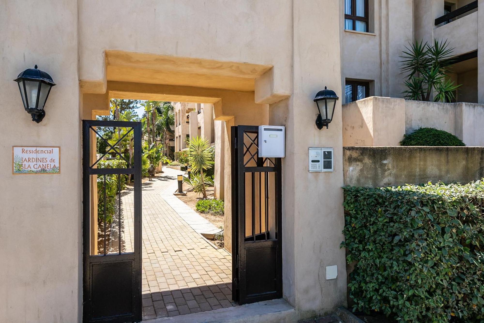 Jardines de Isla Canela, planta baja. Exterior foto